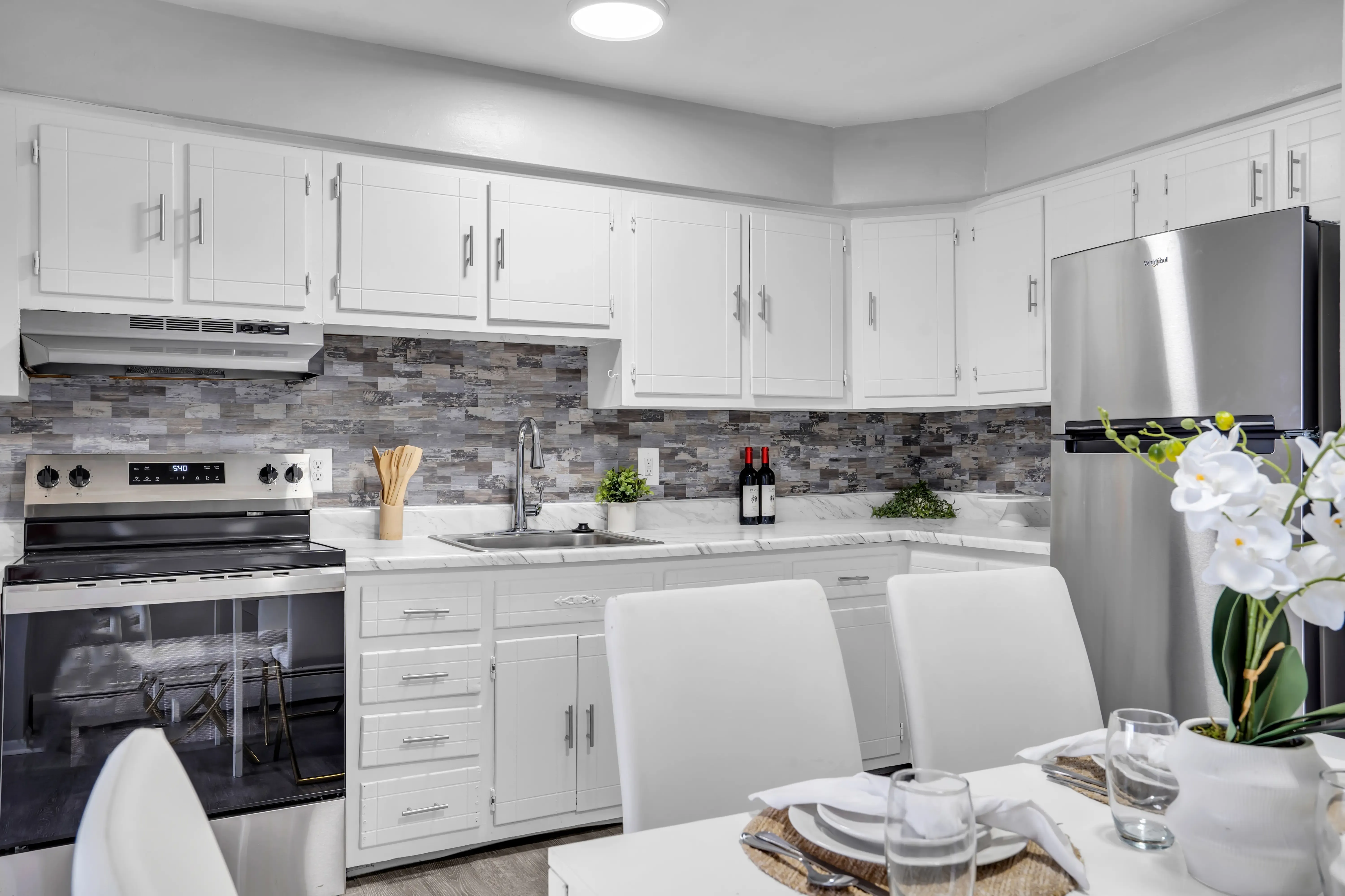 Town Bank Manor community, photo 10